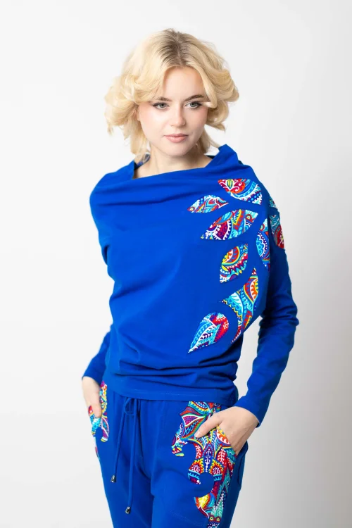 bluzka-chabrowa-z-aplikacjami-na-boku-kolekcja-MEXICO-white-marka-VIPPI-DESIGN (7).jpg