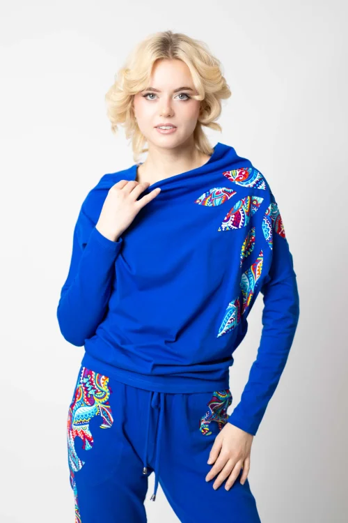 bluzka-chabrowa-z-aplikacjami-na-boku-kolekcja-MEXICO-white-marka-VIPPI-DESIGN (8).jpg
