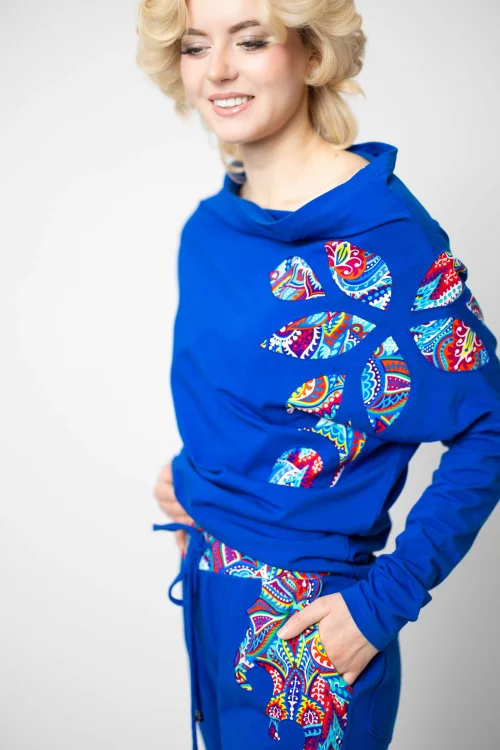 bluzka-chabrowa-z-aplikacjami-na-boku-kolekcja-MEXICO-white-marka-VIPPI-DESIGN (14).jpg