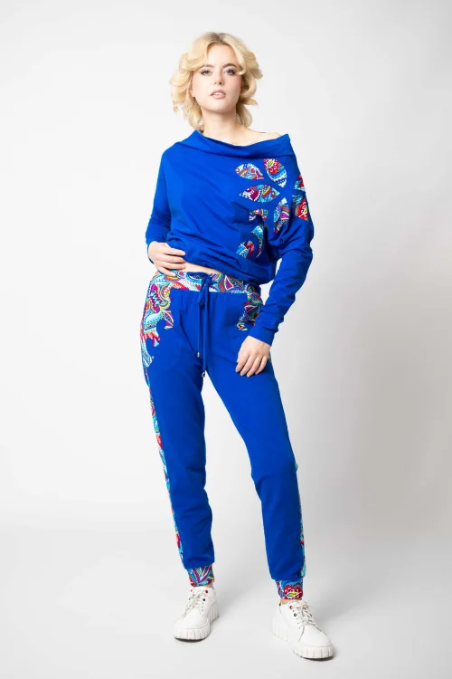 bluzka-chabrowa-z-aplikacjami-na-boku-i spodnie chabrowe z aplikacjami kolekcja-MEXICO-white-marka-VIPPI-DESIGN (5).jpg