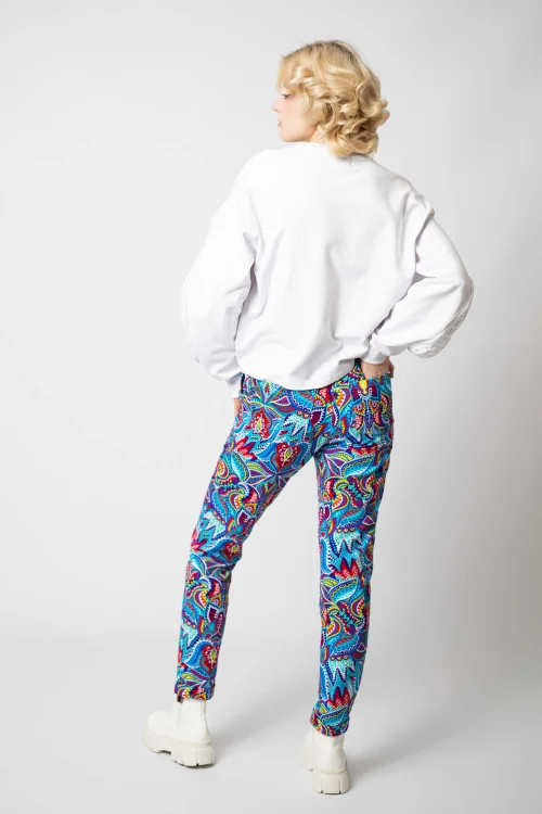 bluza biała luźna z szydełkową wstawką na rękawach kolekcja KGart i spodnie z mankietami kolorowe kolekcja MEXICO white  marka VIPPI DESIGN  (1).jpg
