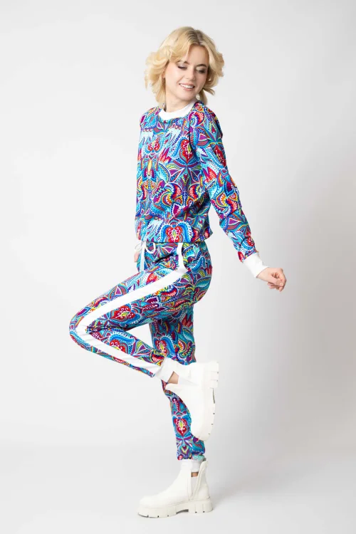 bluzka sportowa kolorowa i spodnie kolorowe z lampasem białym kolekcja MEXICO white marka VIPPI DESIGN (7).jpg