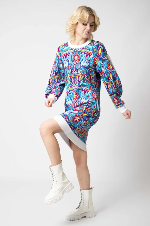 sukienka sportowa kolorowa z szydełkowymi wstawkami na rękawach kolekcja MEXICO white marka VIPPI DESIGN (12).jpg