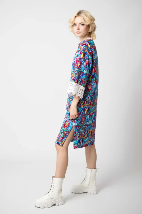 sukienka mini luźna z szydełkowymi mankietami kolekcja MEXICO white marka VIPPI DESIGN (7).jpg