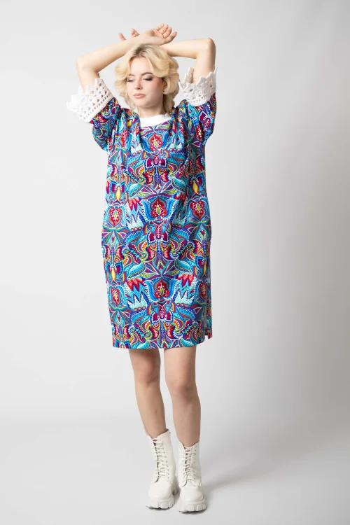 sukienka mini luźna z szydełkowymi mankietami kolekcja MEXICO white marka VIPPI DESIGN (3).jpg