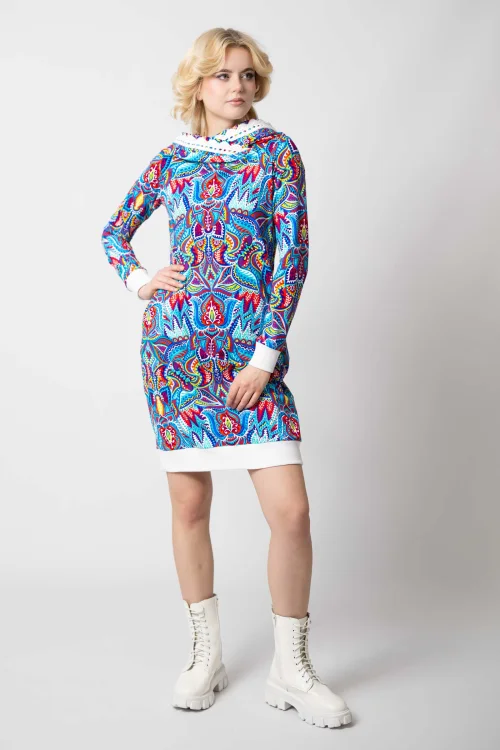sukienka sportowa kolorowa z szydełkową koronką na kapturze kolekcja MEXICO white marka VIPPI DESIGN (10).jpg