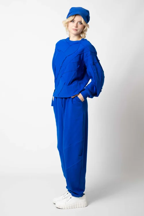bluza chabrowa z aplikacjami kolekcja UPCYKLING KGart  i spodnie chabrowe baloon kolekcja BASIC marka VIPPI DESIGN (6).jpg