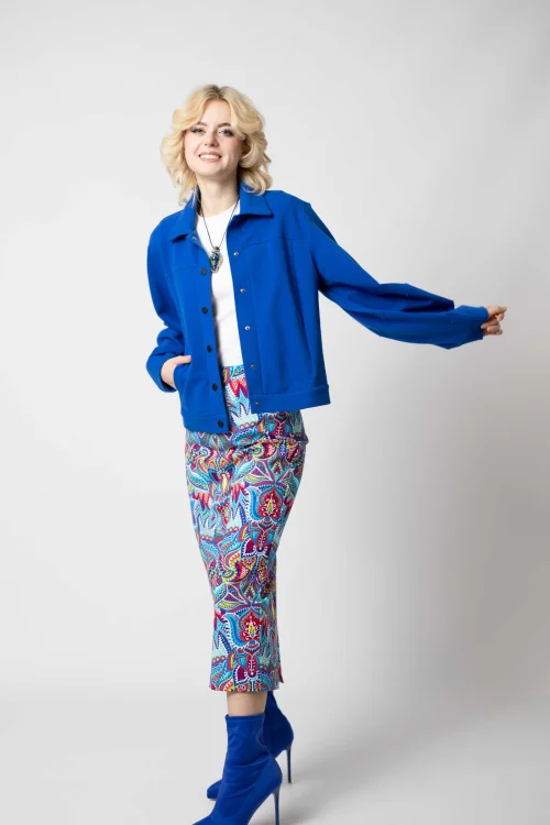 spodnica midi wąska z rozporkiem z tylu kolekcja MEXICO white i bluza chabrowa z kołnierzem na zatrzaski  marka VIPPI DESIGN (1).jpg