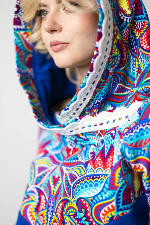 bluza chabrowa z szydełkową koronką na kapturze kolekcja MEXICO white marka VIPPI DESIGN (13).jpg