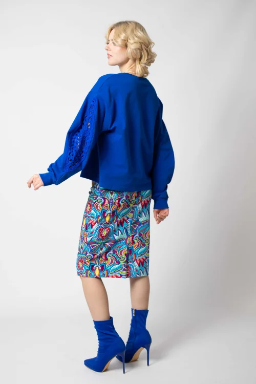 bluza chabrowa z szydełkowymi wstawkami na rękawach KGart i spódnica midi ołówkowa kolekcja MEXICO white marka VIPPI DESIGN- (9).jpg