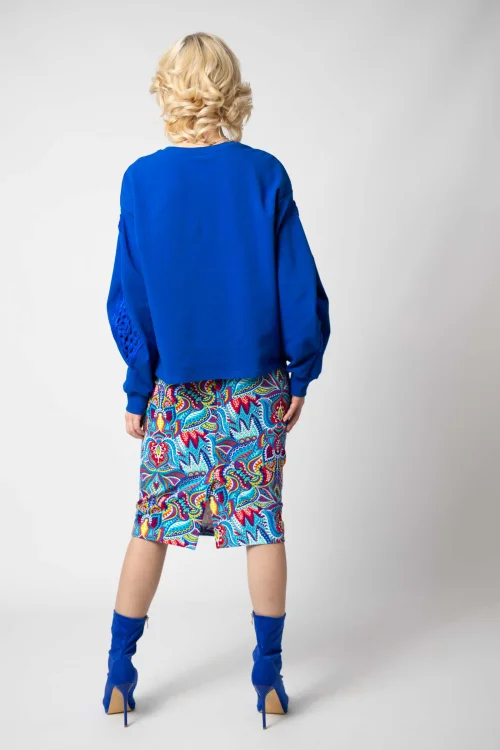 bluza chabrowa z szydełkowymi wstawkami na rękawach KGart i spódnica midi ołówkowa kolekcja MEXICO white marka VIPPI DESIGN- (10).jpg