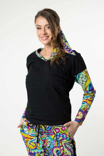 Bluzka trapezowa czarna, dekolt  V "SALVADOR"  