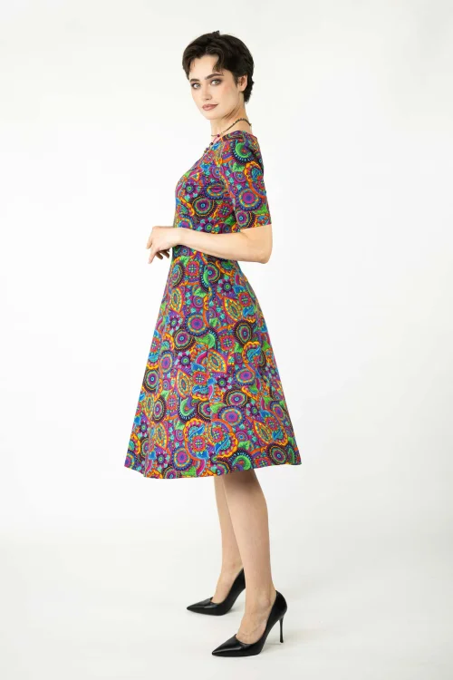 Sukienka-midi-rozkloszowana-kolekcja-BLISS-marka-Vippi-design-6.jpg