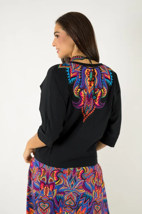 bluzka czarna kimonowa z aplikacją na tyle kolekcja MEXICO violet marka VIPPI design (5).jpg