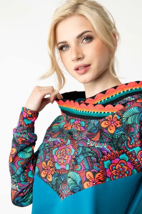 bluza-z-kapturem-i-szydełkową-koronką-petrolowa-marka-Vippi-design-5.jpg
