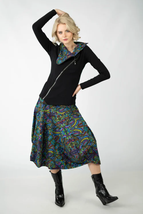bluza czarna asymetryczna zapinana na zamek i spodnica midi origami kiesznie  kolekcja MIST marka VIPPI design   (6).jpg