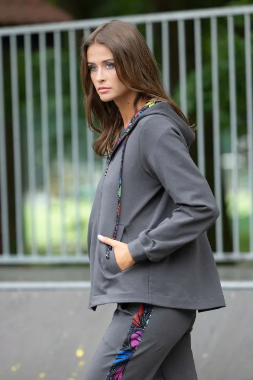bluza szara z kontrą z tyłu kolekcja WIND grey marka VIPPI DESIGN-98 (4).jpg
