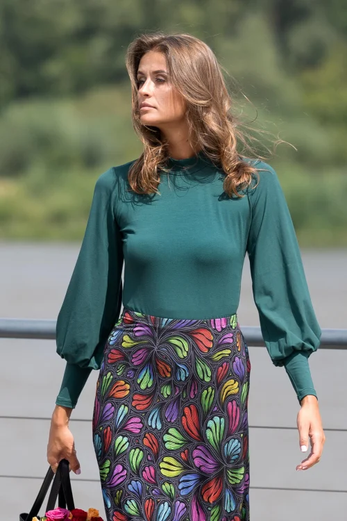 bluzka-zielona-z-bufkami-wiskozowa-kolekcja-WIND-grey-marka-VIPPI-DESIGN.jpg