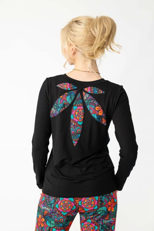 bluzka-wiskozowa-z-aplikacją-na-tyle--marka-Vippi-design-2.jpg