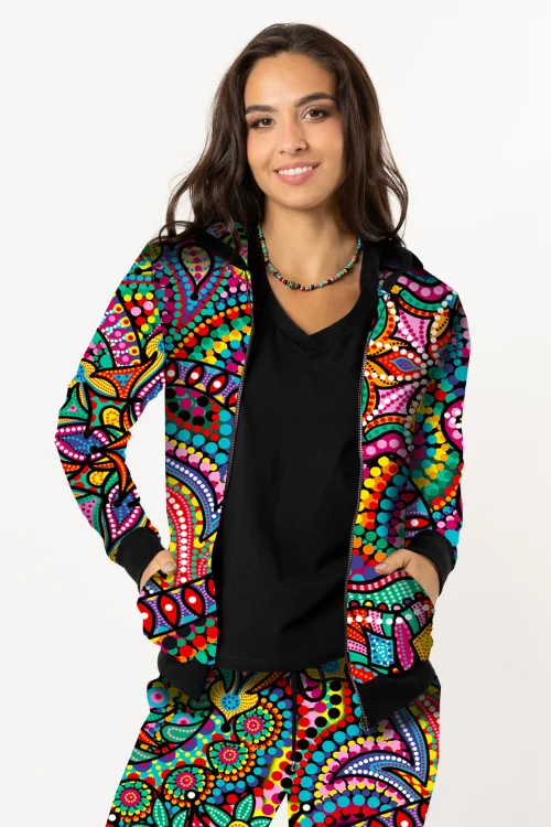 bluza-bomberka-z-kapturem--kolekcja-CONFETTI--duzy-wzor-marka-VIPPI-DESIGN.jpg