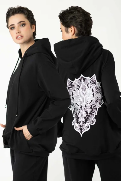 Bluza luźna z kapturem AKHA "BLACK"