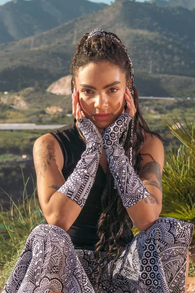 Rękawiczki mitenki długie "MAVI white"