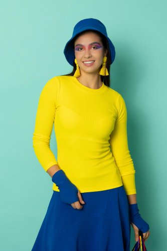 bluzka klasyczna z dzianiny prązek żółta i kapelusz chabrowy kolekcja CRAZY BASIC marka VIPPI DESIGN (2).jpg