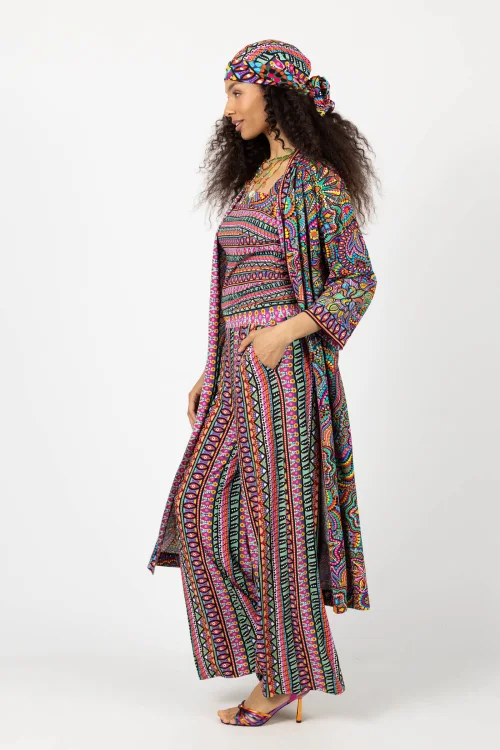 chusta, top długi na szerokich ramiączkach w paski małe i spodnie wiskozowe szerokie w paski duże  i kimono - sukienka kolekcja CONFETTI marka VIPPI DESIGN (17).jpg