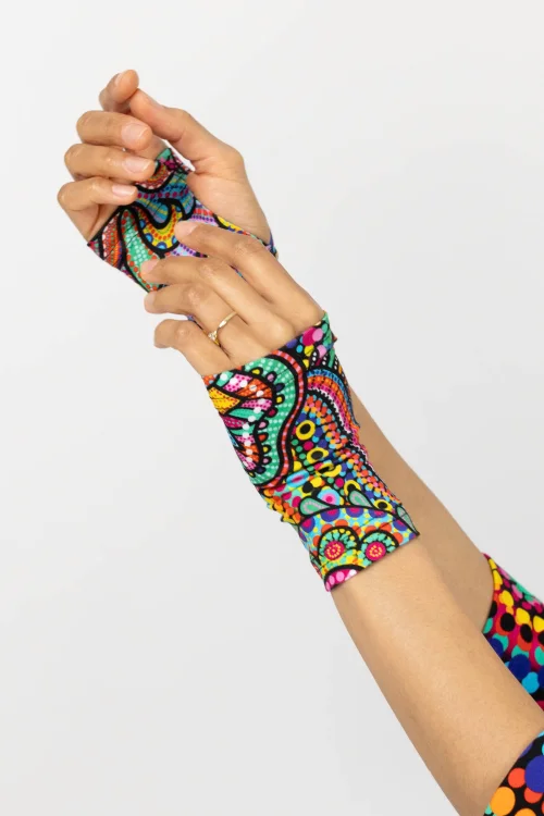 RĘKAWICZKI MITENKI KROTKIE kolekcja CONFETTI marka VIPPI DESIGN (1).jpg