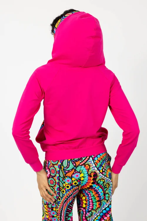 bluza rózowa  z kapturem i aplikacją kolekcja CONFETTI marka VIPPI DESIGN (3).jpg