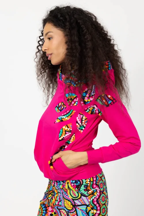 bluza rózowa  z kapturem i aplikacją kolekcja CONFETTI marka VIPPI DESIGN (1).jpg