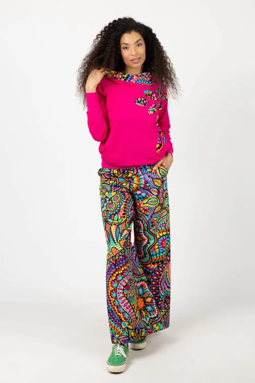 bluza rózowa  z kapturem i aplikacją i spodnie dzwony kolorowe kolekcja CONFETTI marka VIPPI DESIGN (3).jpg