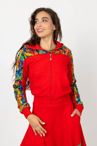 bluza czerowna z kapturem i kolorowymi wstawkami kolekcja SEA multi marka VIPPI DESIGN (7).jpg