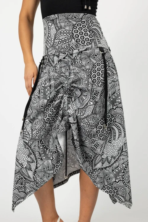 top czarny asymetryczny i spódnica midi z marszczeniami i troczkami kolekcja MAVI whitemarka VIPPI DESIGN (9).jpg