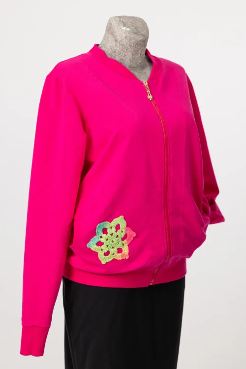 bluza-bomberka-różowa-z-aplikacją-mandale-KGart-marka-Vippi-design-4.jpg