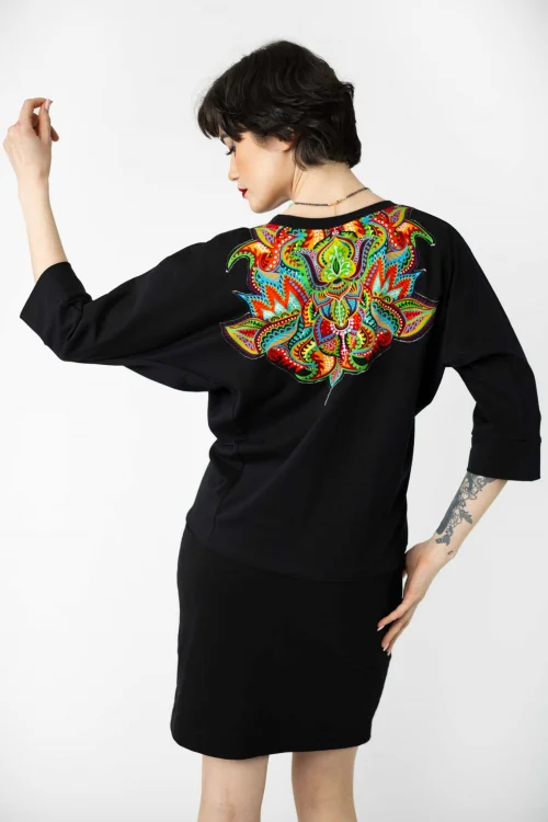 Spódnica-mini-czarna-z-aplikacją-i-bluzka-kimonowa-czarna-z-aplikacją-kolekcja-MEXICO-marka-vippi-design (8).jpg