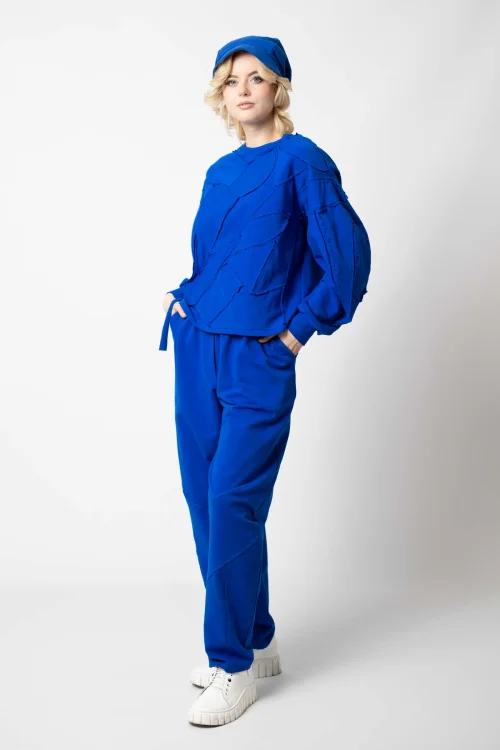 bluza chabrowa z aplikacjami kolekcja UPCYKLING KGart  i spodnie chabrowe baloon kolekcja BASIC marka VIPPI DESIGN (7).jpg