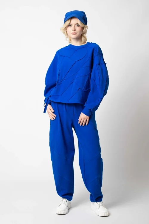 bluza chabrowa z aplikacjami kolekcja UPCYKLING KGart  i spodnie chabrowe baloon kolekcja BASIC marka VIPPI DESIGN (10).jpg