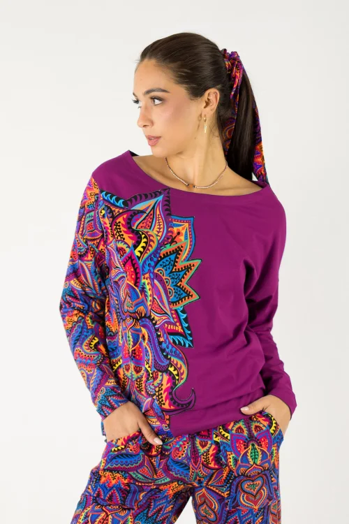 bluzka-trapezowa-z-aplikacją-na-boku-cyklamenowa-i-spodnie-joggery-kolorowe-kolekcja--MEXICO-violet-marka-VIPPI-design-2.jpg