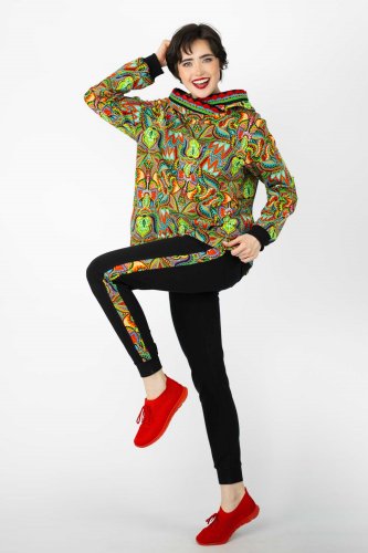bluza-luźna-z-szydełkową-koronką-na-kapturze-spodnie-czarne-z-lampasami-kolekcja-MEXICO-marka-vippi-design (3).jpg