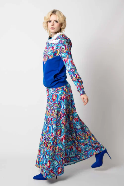 bluza chabrowa z szydełkową koronką na kapturze i długa spodnica kolorowa kolekcja MEXICO white marka VIPPI DESIGN (6).jpg