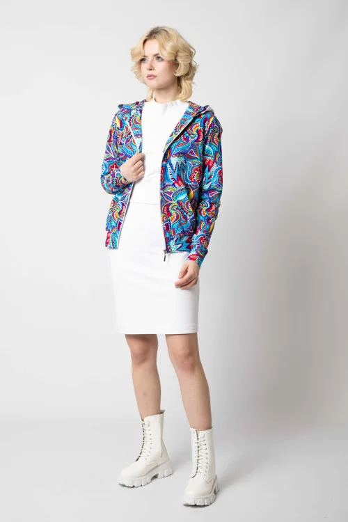 bluza bomberka kolorowa  z szydełkową koronką na kapturze kolekcja MEXICO white i spodnica mini wąska biala marka VIPPI DESIGN (2).jpg