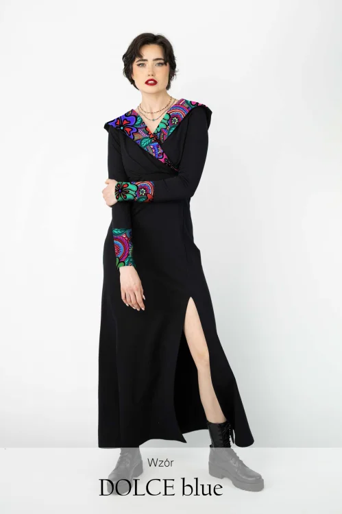 sukienka-czarna-długa-z-rozporkami-i-kapturem-dekolt-V-kolekcja-DOLCE-blue-marka-vippi-design.jpg