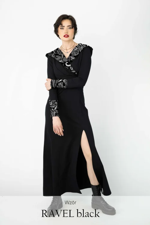sukienka-czarna-długa-z-rozporkami-i-kapturem-dekolt-V-kolekcja-RAVEL-black-marka-vippi-design.jpg
