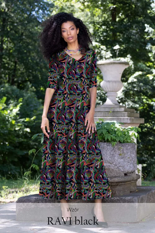 sukienka-długa-dekolt-V-kolekcja-RAVI-black-marka-vippi-design.jpg