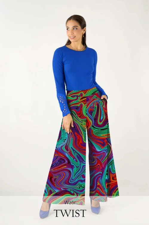 spodnie-dzwony-kolorowe-kolekcja-TWIST--marka-vippi-design.jpg