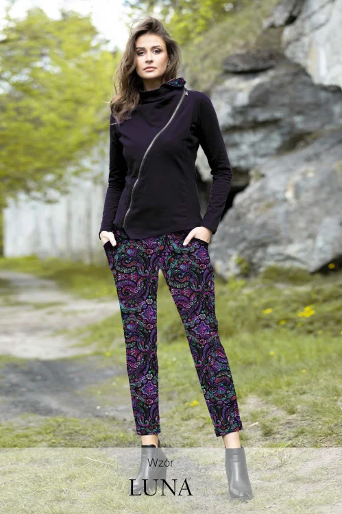 bluza-czarna-asymetryczna-i-spodnie-z-mankietami-kolekcja--LUNA-marka-vippidesign.jpg