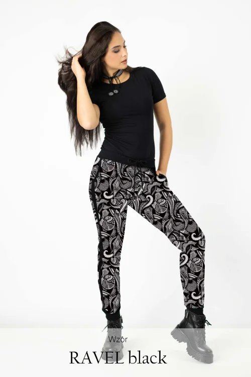 spodnie-kolorowe-z-lampasami-kolekcja-RAVEL-black-marka-vippi-design.jpg