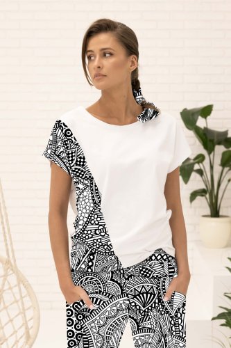 bluzka-biała-trapezowa-ze-wstawką-na-boku-kolrkcja-MAVI--white-marka-Vippi-design.jpg