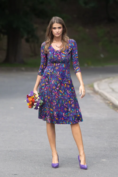 sukeinka-midi-dekolt-V-kolekcja-FABLE-pink-marka-vippi-design.jpg